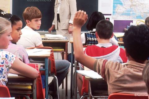 Miniature de La langue des signes bientôt enseignée dans les collèges et lycées parisiens ?