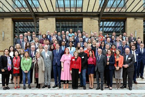 Miniature de Les membres de l’AFE figurent désormais dans le répertoire national des élus - Journal des Français à l’étranger