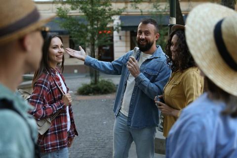 Miniature de Guides et accompagnateurs touristiques : ces Français qui font découvrir leur pays d'adoption - Journal des Français à l’étranger